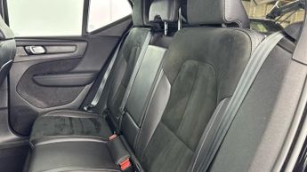 VOLVO XC40 Recharge T4 R-Design