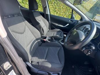 PEUGEOT 308 1.6 HDi 92 Access 5dr