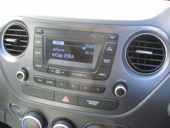 HYUNDAI I10 1.2 SE 5dr Auto