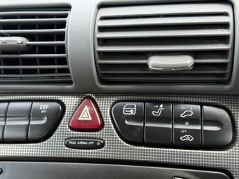 MERCEDES-BENZ C-CLASS C180K Avantgarde SE 4dr Auto