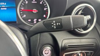 MERCEDES-BENZ GLC GLC 220d 4Matic Sport 5dr 9G-Tronic