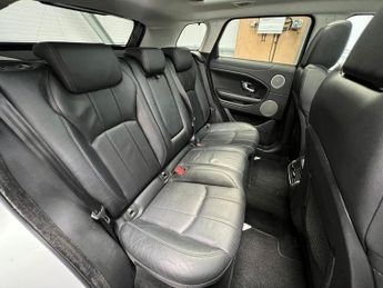 LAND ROVER RANGE ROVER EVOQUE 2.0 TD4 SE Tech 5dr Auto