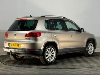 VOLKSWAGEN TIGUAN 2.0 TDi BlueMotion Tech SE 5dr DSG