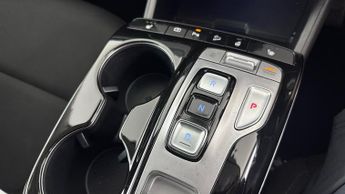 HYUNDAI TUCSON 1.6 TGDi Plug-in Hybrid Premium 5dr 4WD Auto