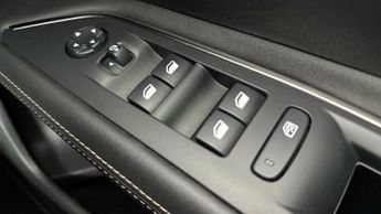 PEUGEOT 3008 Puretech S/S Gt Line Premium