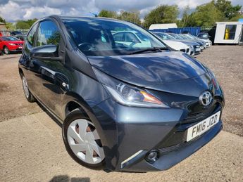 Toyota AYGO 1.0 VVT-i X-Play 3dr