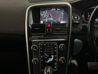 VOLVO XC60 D5 [215] R DESIGN Lux Nav 5dr AWD Geartronic