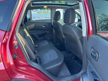 NISSAN QASHQAI 2.0 N-Tec 5dr 4WD CVT