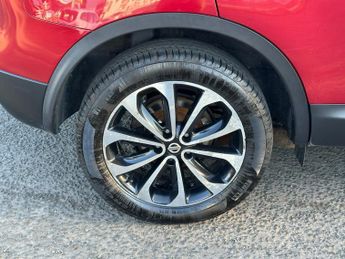 NISSAN QASHQAI 2.0 N-Tec 5dr 4WD CVT