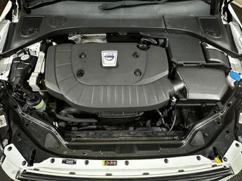VOLVO XC60 D4 [181] R DESIGN 5dr AWD Geartronic