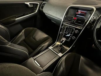 VOLVO XC60 D4 [181] R DESIGN 5dr AWD Geartronic