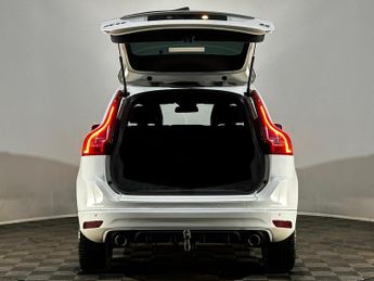 VOLVO XC60 D4 [181] R DESIGN 5dr AWD Geartronic