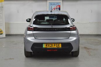 PEUGEOT E-208 50 kWh Active Premium Auto