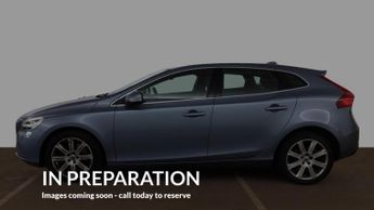 VOLVO V40 T3 Inscription