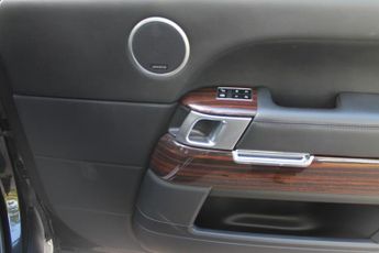 LAND ROVER RANGE ROVER 3.0 TDV6 Vogue SE 4dr Auto