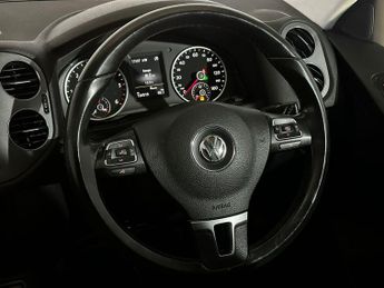 VOLKSWAGEN TIGUAN 2.0 TDi BlueMotion Tech Match Edition 150 5dr DSG