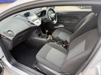FORD FIESTA 1.6 TDCi ECOnetic Van ++ 12 MONTHS MOT / NO VAT ++