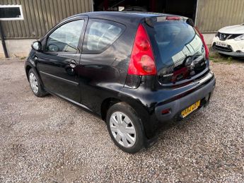 PEUGEOT 107 1.0 Urban 3dr