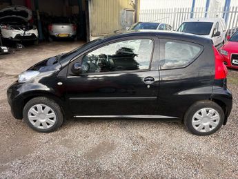 PEUGEOT 107 1.0 Urban 3dr