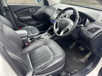 HYUNDAI IX35 2.0 CRDi Premium 5dr Auto