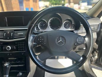 MERCEDES-BENZ E-CLASS E200 CDI BlueEFFICIENCY Avantgarde 4dr Tip Auto