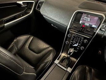 VOLVO XC60 D4 [190] R DESIGN Nav 5dr Geartronic