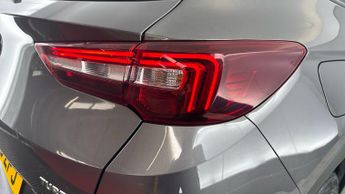 VAUXHALL GRANDLAND X 1.2 Turbo Sport Nav 5dr Auto