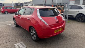 NISSAN LEAF 80kW Tekna 30kWh 5dr Auto