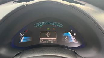 NISSAN LEAF 80kW Tekna 30kWh 5dr Auto