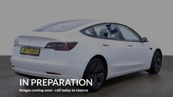 TESLA MODEL 3 Standard Range Plus