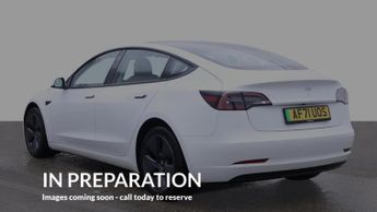 TESLA MODEL 3 Standard Range Plus