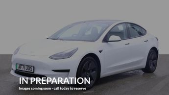 TESLA MODEL 3 Standard Range Plus