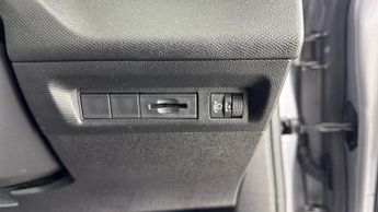 PEUGEOT 308 1.2 PureTech Active Premium 5dr EAT8