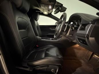JAGUAR XF 2.0d [180] R-Sport 5dr Auto