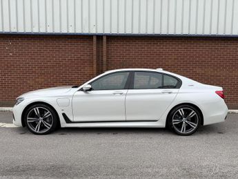 BMW 7 SERIES 740e M Sport 4dr Auto