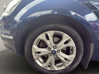 FORD S-MAX 2.0 Titanium 5dr Powershift