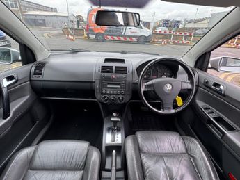 VOLKSWAGEN POLO 1.4 SE 75 5dr Auto