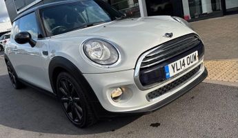 MINI Hatch 1.5 Cooper D 3dr ++ CHILI PK / MEDIA XL / BLACK PK / 20 TAX / UL