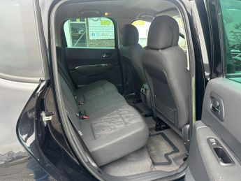 PEUGEOT 3008 2.0 e-HDi Hybrid4 SR 5dr EGC [99g/km]