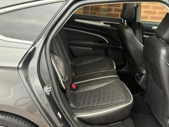 FORD MONDEO 2.0 TDCi 180 5dr Powershift