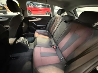 AUDI A4 2.0 TDI Ultra 190 Sport 5dr S Tronic