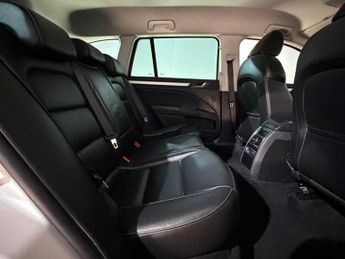 SKODA SUPERB 2.0 TDI CR 170 Outdoor Plus 4X4 5dr DSG