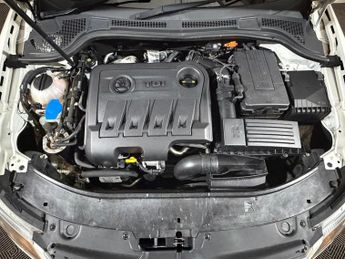 SKODA SUPERB 2.0 TDI CR 170 Outdoor Plus 4X4 5dr DSG