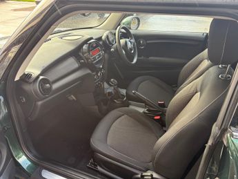 MINI HATCH 1.5 Cooper 3dr Auto ++ DAB / BLUETOOTH / 20 TAX / ULEZ ++