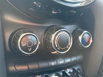 MINI HATCH 1.5 Cooper 3dr Auto ++ DAB / BLUETOOTH / 20 TAX / ULEZ ++