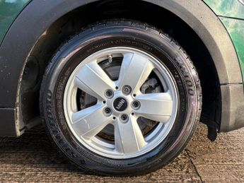 MINI HATCH 1.5 Cooper 3dr Auto ++ DAB / BLUETOOTH / 20 TAX / ULEZ ++