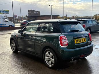 MINI HATCH 1.5 Cooper 3dr Auto ++ DAB / BLUETOOTH / 20 TAX / ULEZ ++