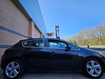 VAUXHALL ASTRA 1.6i 16V SRi 5dr