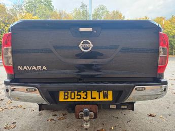 NISSAN NAVARA Double Cab Pick Up Tekna 2.3dCi 190 4WD Auto
