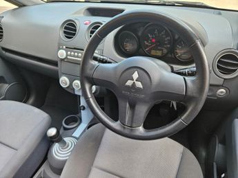MITSUBISHI COLT 1.1 Equippe 5dr
